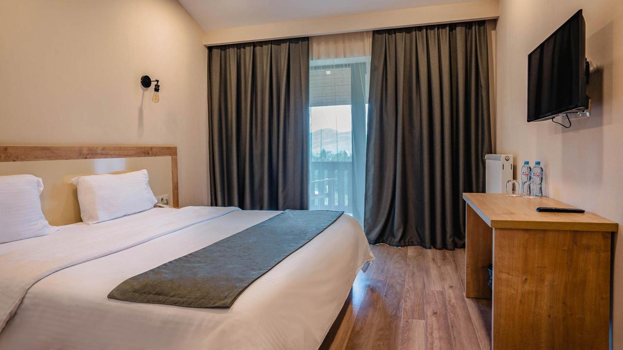 Gudauri Inn Bilik gambar A room at the hotel