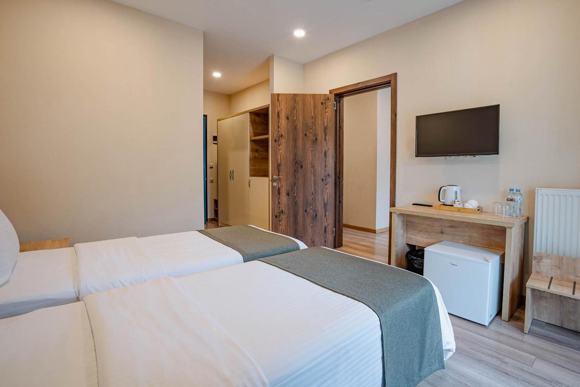 Gudauri Inn Bilik gambar A room at the hotel