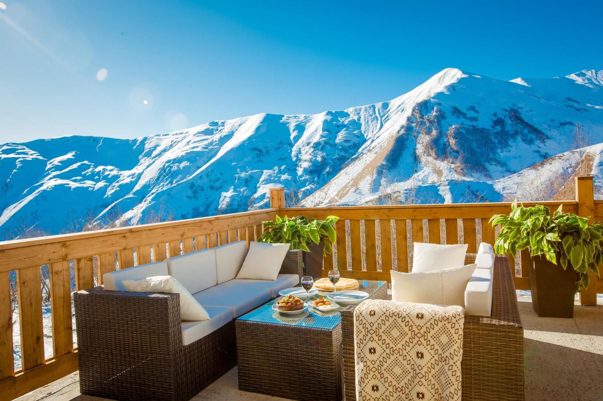Gudauri Inn Luaran gambar Terrace at the Hotel
